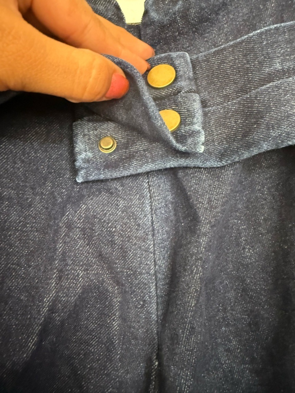 Commense Cross-Over High-Waist Denim Wide-Leg Jeans - Picture 10 of 14